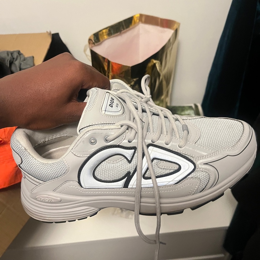 Dior b30